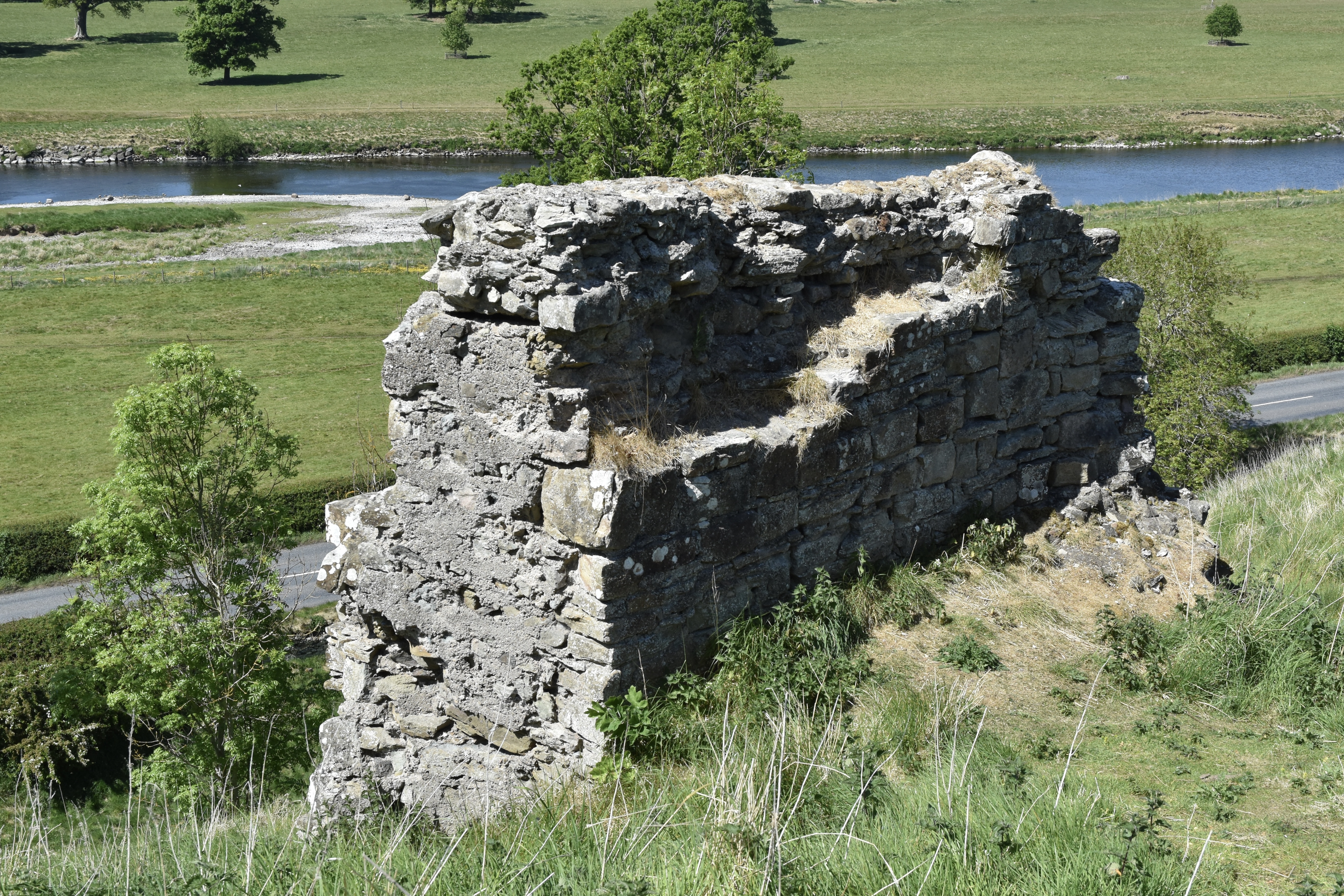 Kastil Roxburgh The Strategic Importance of Roxburgh Castle in Scottish History ...