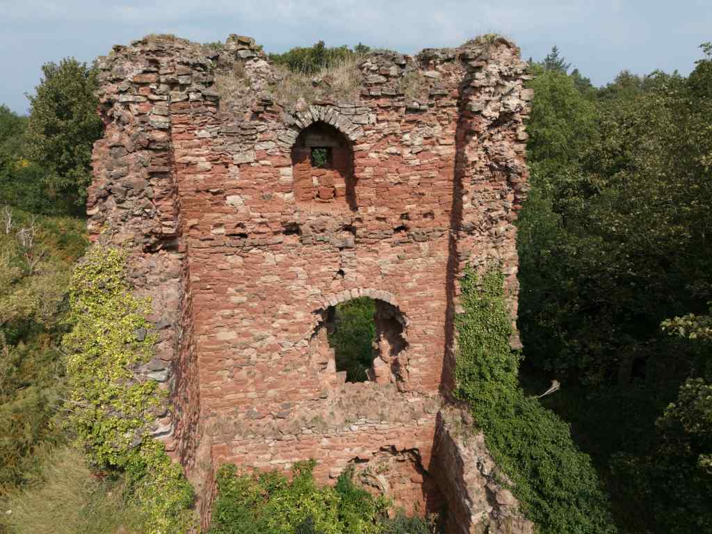 similar to other internal shots of north wall